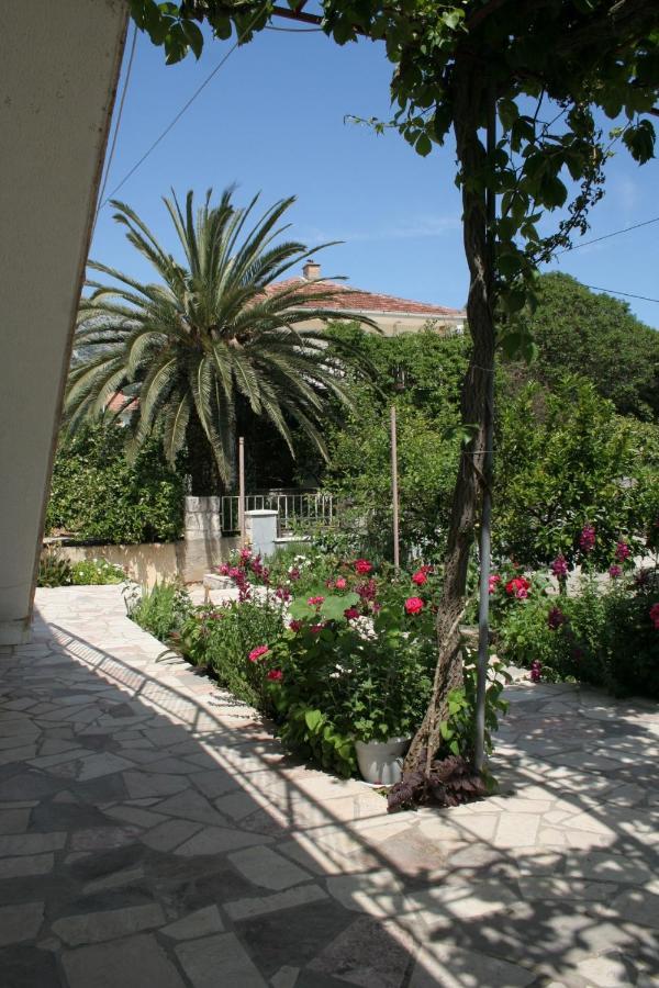 Apartments By The Sea Orebic, Peljesac - 269 Екстериор снимка